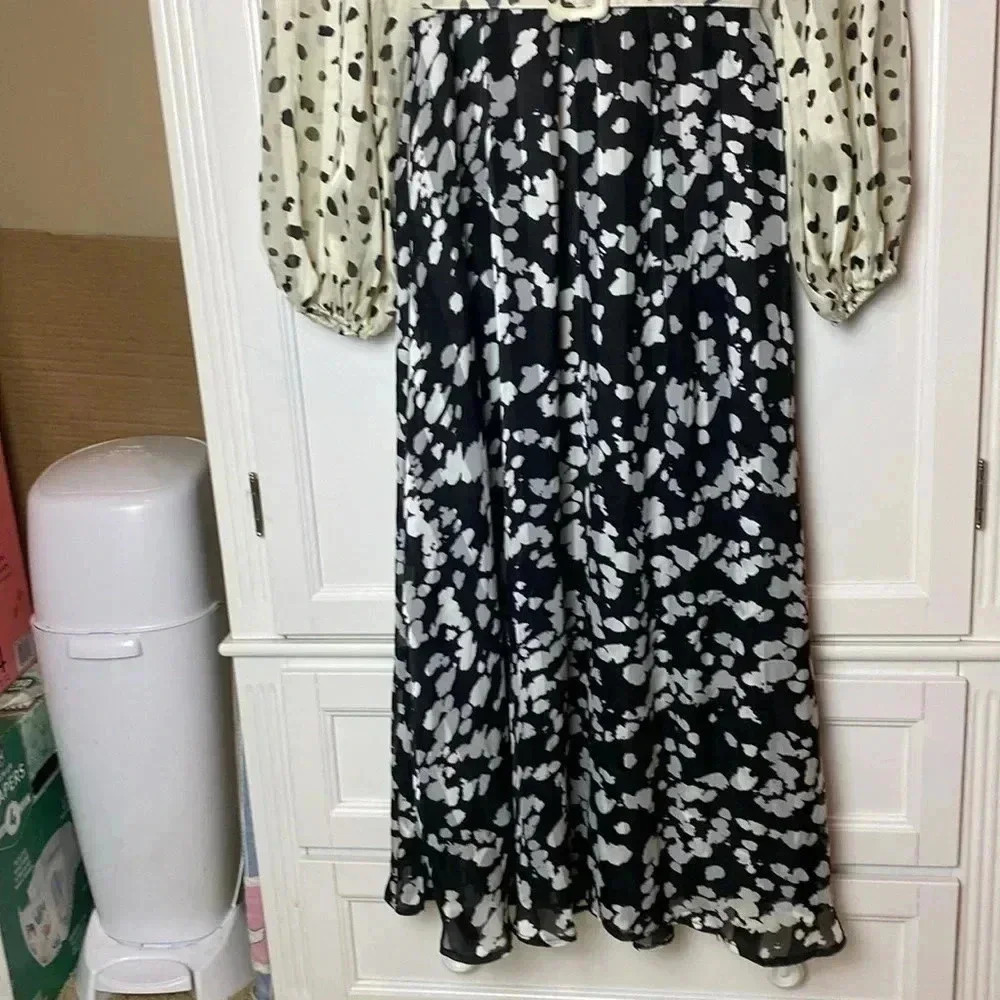 Nasty Gal Dalmatian Satin Long Sleeve Midi dress - Picture 3 of 17